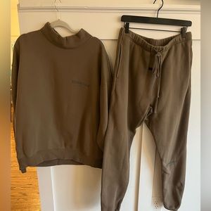 Essentials Fear of God Sweatsuit size Large